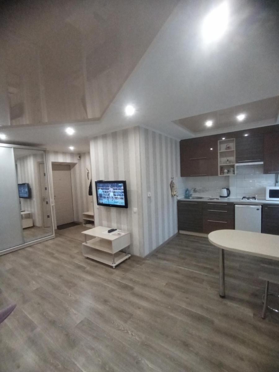 Suitetrails - Apartment at Kirova (A.Polia)