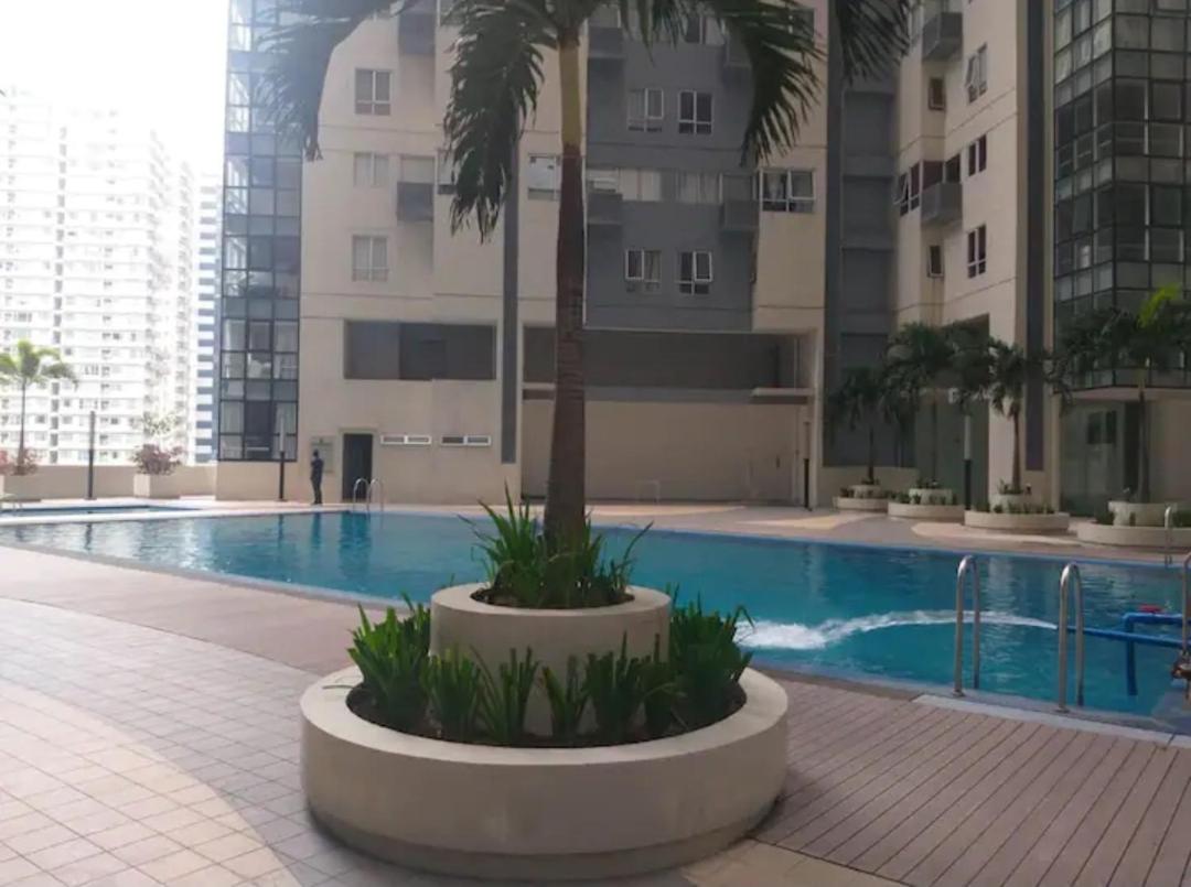 The Traveler's Nook BGC Taguig - Housity