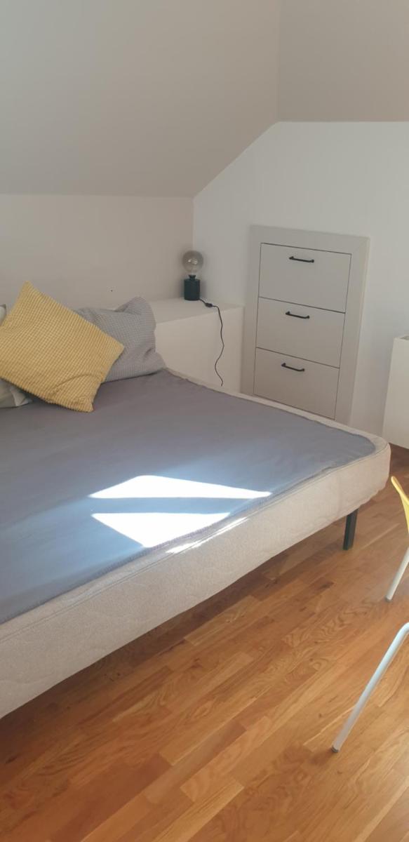 Studio apartma Grad Logatec - Housity