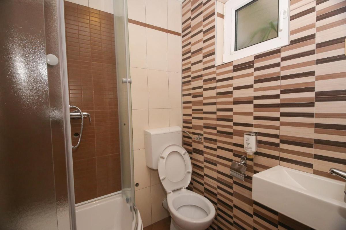 Bajadera Lux - Housity