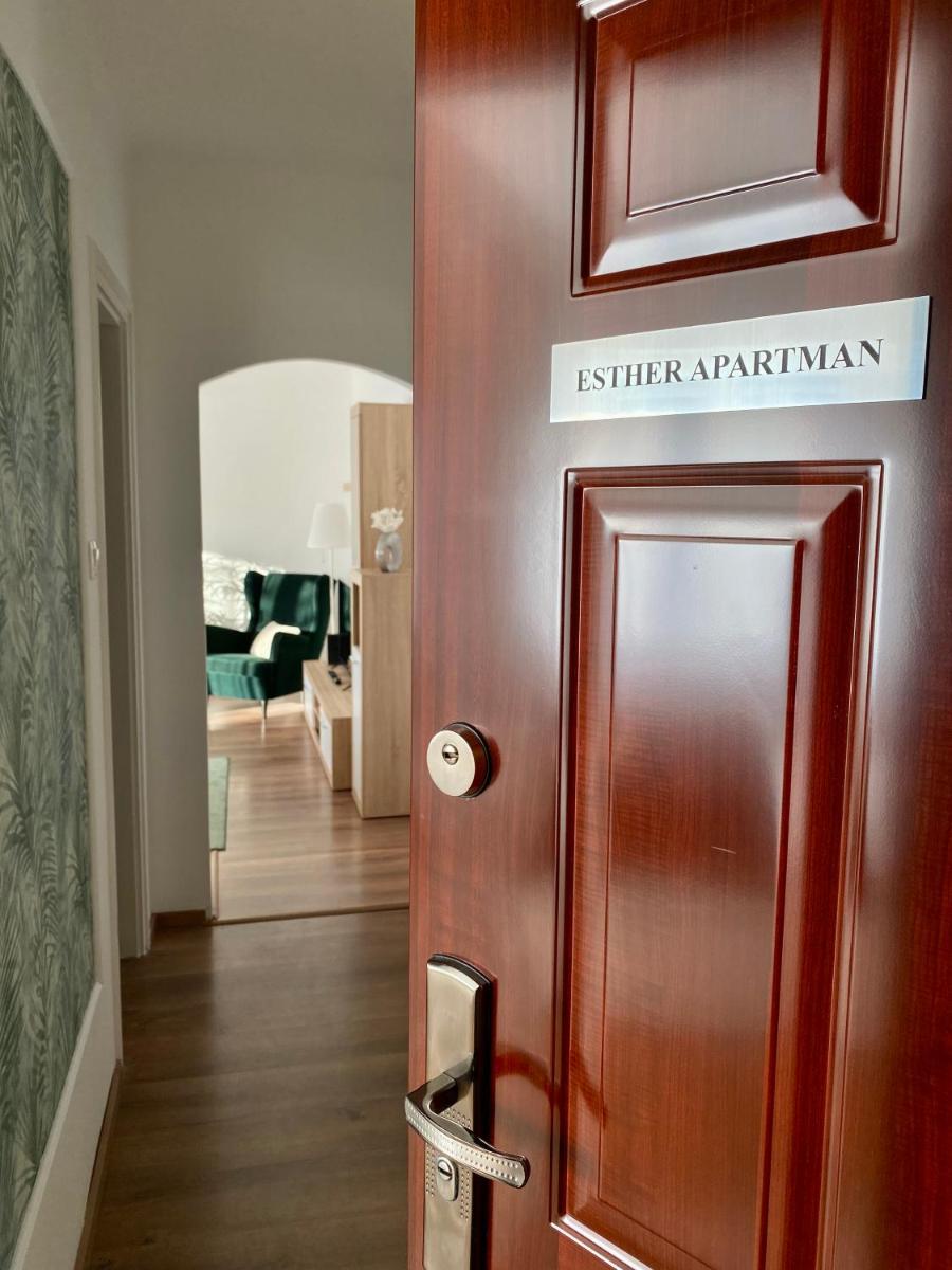 Suitetrails - Esther Apartman Tatabánya
