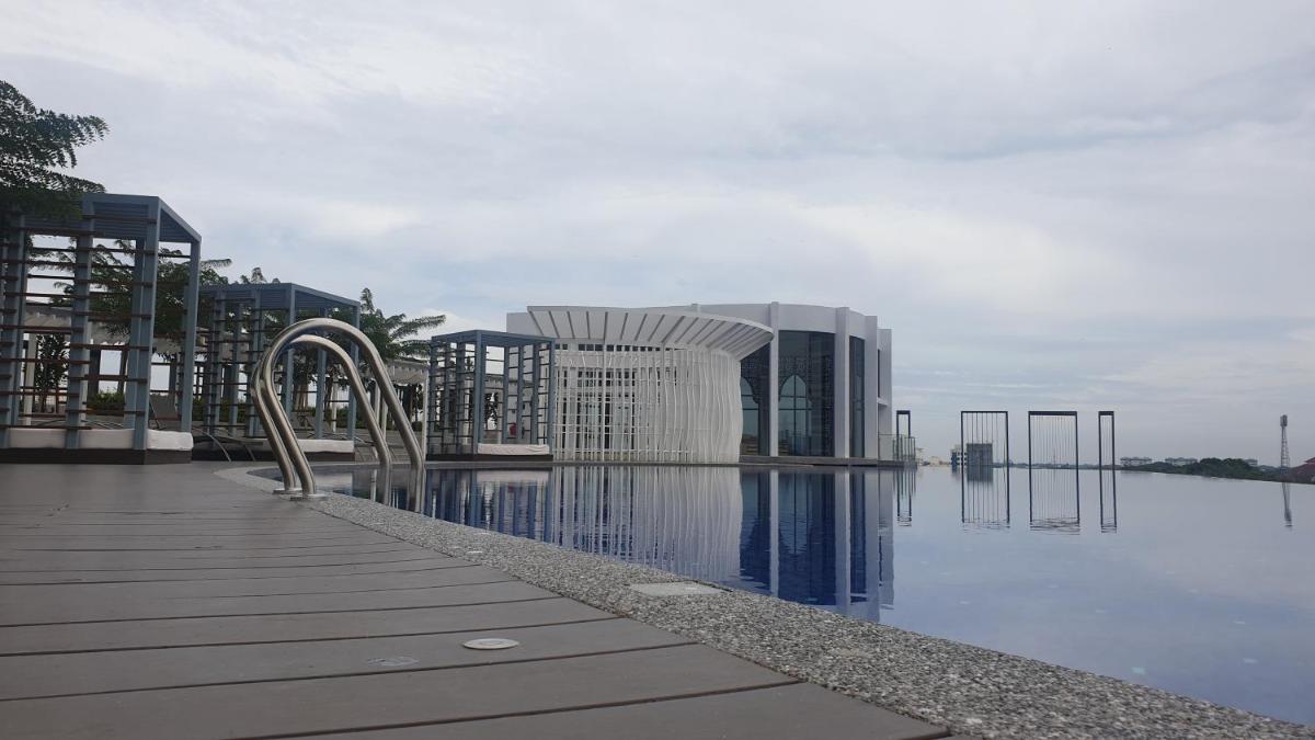 Prestige Troika Luxury Stay - Housity