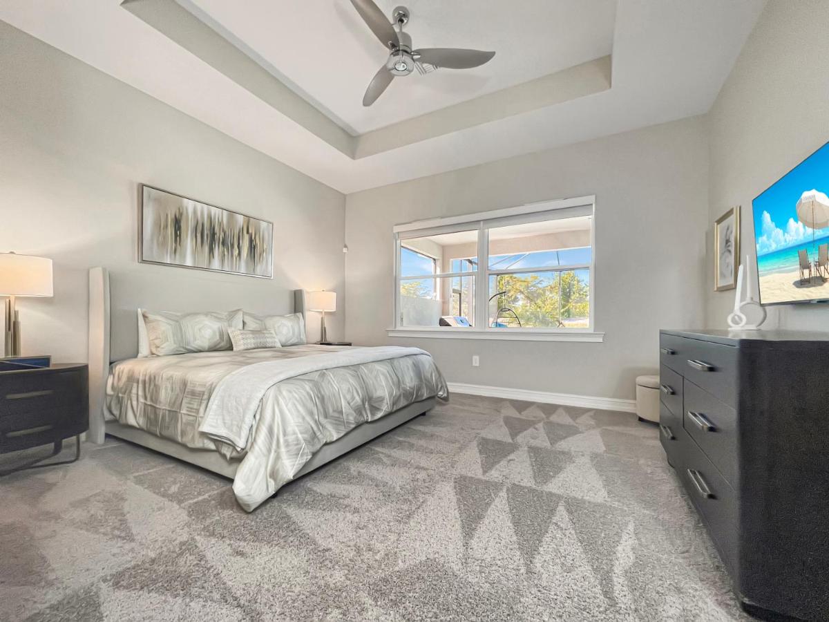 Suitetrails - New house in Naples Reserve, Heated Pool. Close to 5th Ave, Marco Island, beach