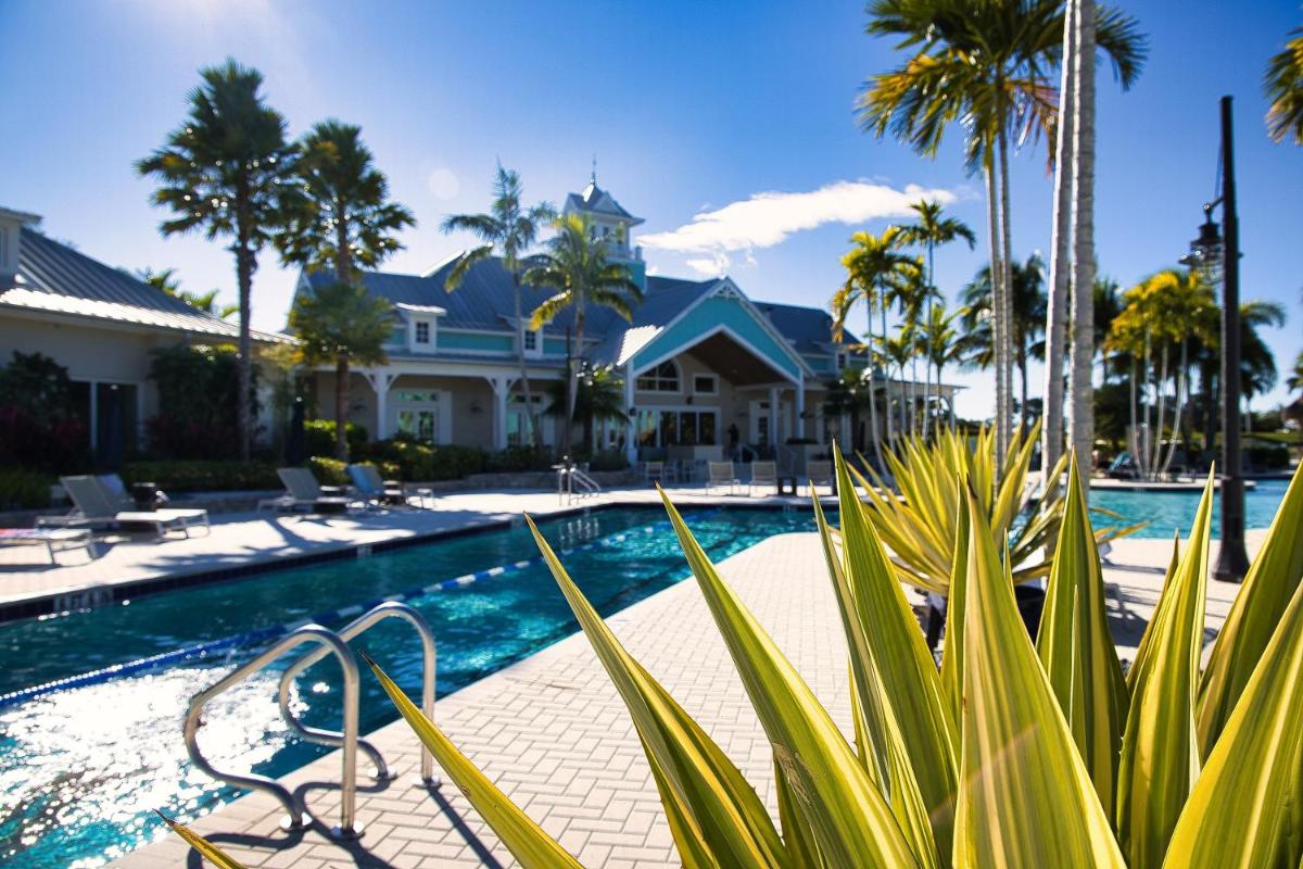 Suitetrails - New house in Naples Reserve, Heated Pool. Close to 5th Ave, Marco Island, beach