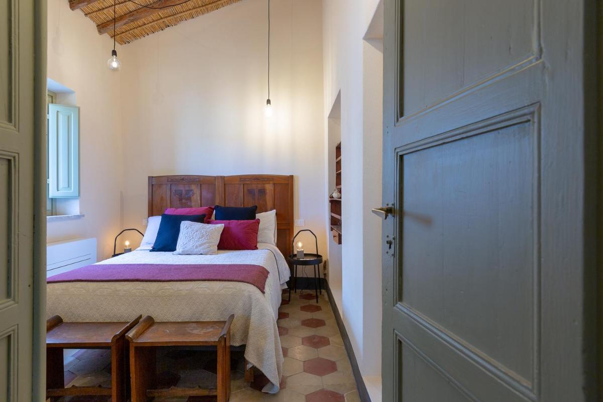 Ladiri - Antica dimora in terra cruda - Housity