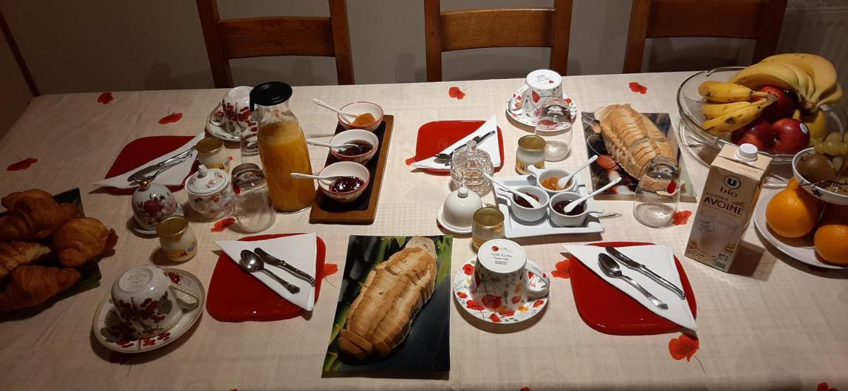 LE CLOS D'HERBLAY Chambres d'Hôtes - Housity