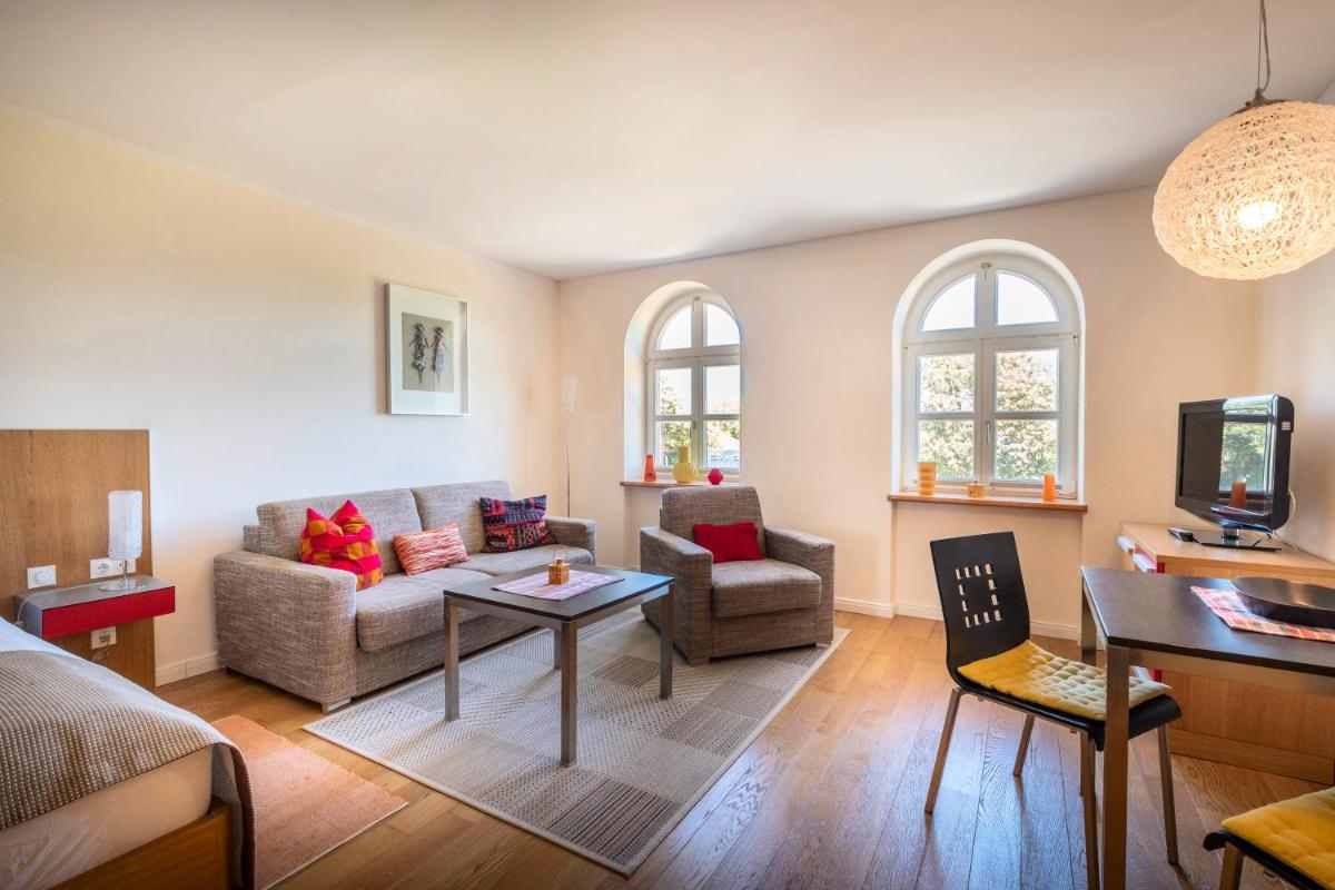 Gutshof Falkenhagen - Housity