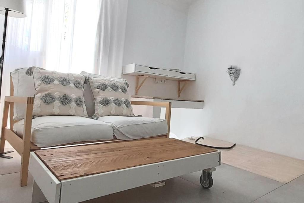 Estudio con encanto Ubrique wifi - Housity