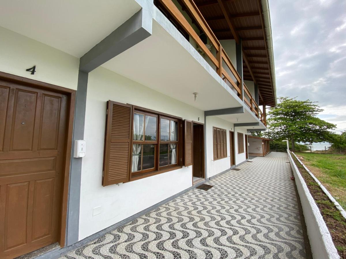 Apto Duplex Frente pro Mar, Cachoeira do Bom Jesus - Housity
