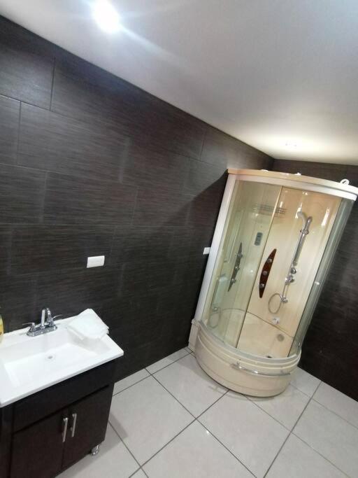 Departamento céntrico, cercas del Super - Housity