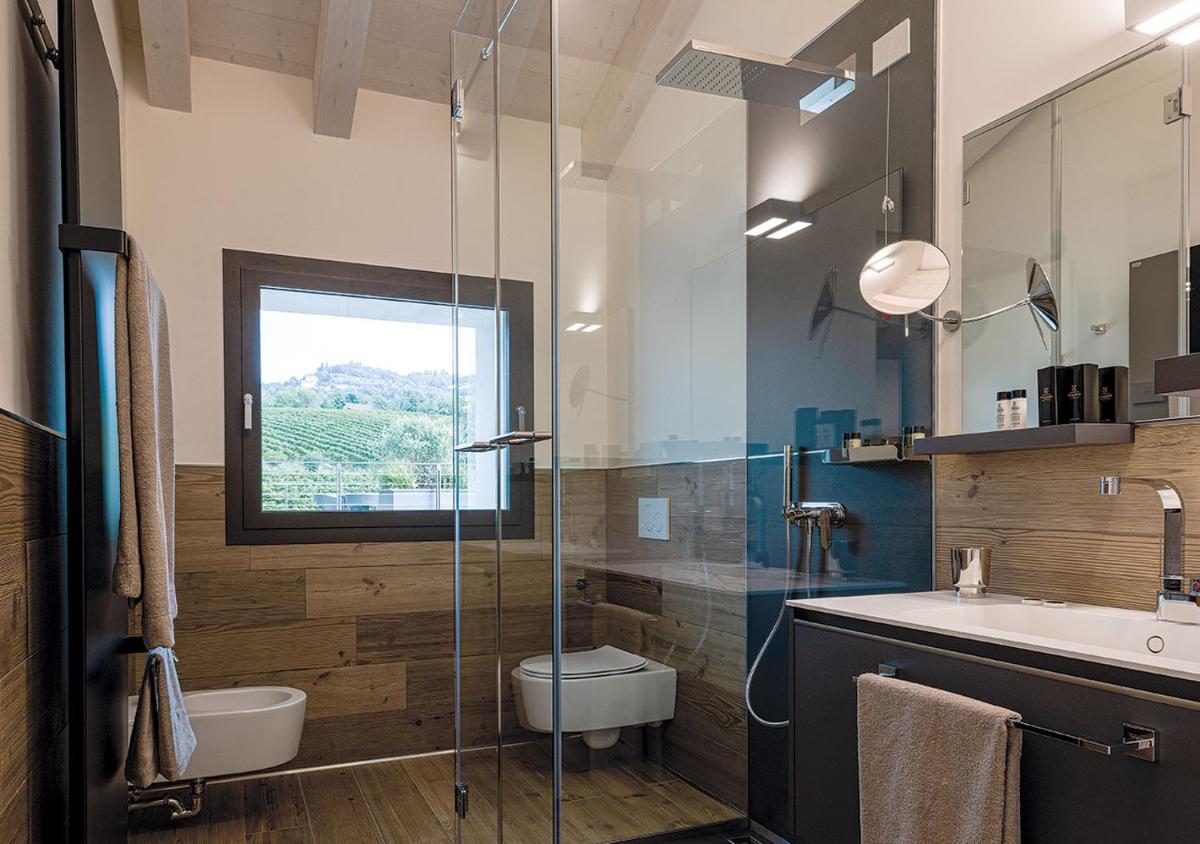 Progress Country & Wine House - Housity