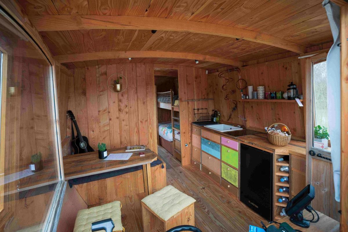 Séjour ou croisière insolite en bateau habitable de Loire - Housity