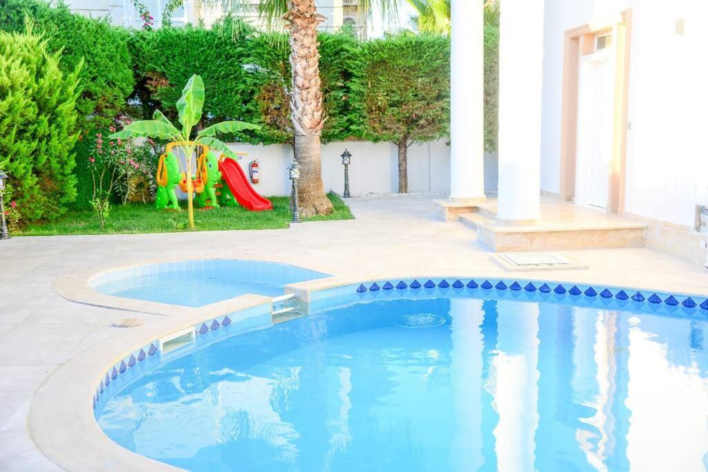 BELEK PRIVATE VILLA WITH POOL NEAR THE beach - Housity