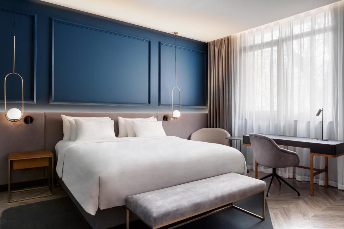 Cama o camas de una habitación en Radisson Collection Bilbao