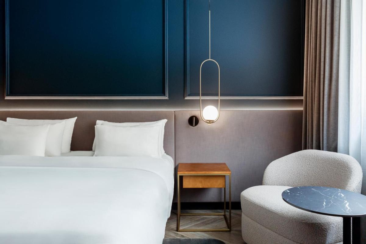 Cama o camas de una habitación en Radisson Collection Bilbao
