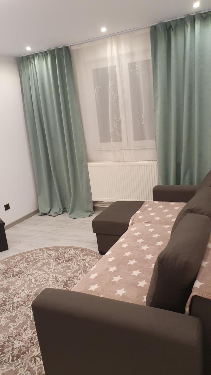Apartament Ella ,wifi inclus la Straja ,Lupeni ! - Housity
