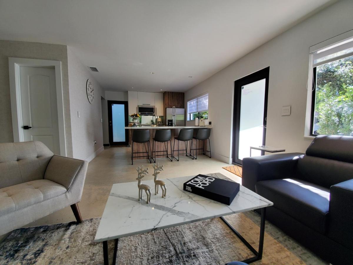 Design District by Midtown, Wynwood, Brickell, 10 min to the Beach, FREE PARKING - Housity