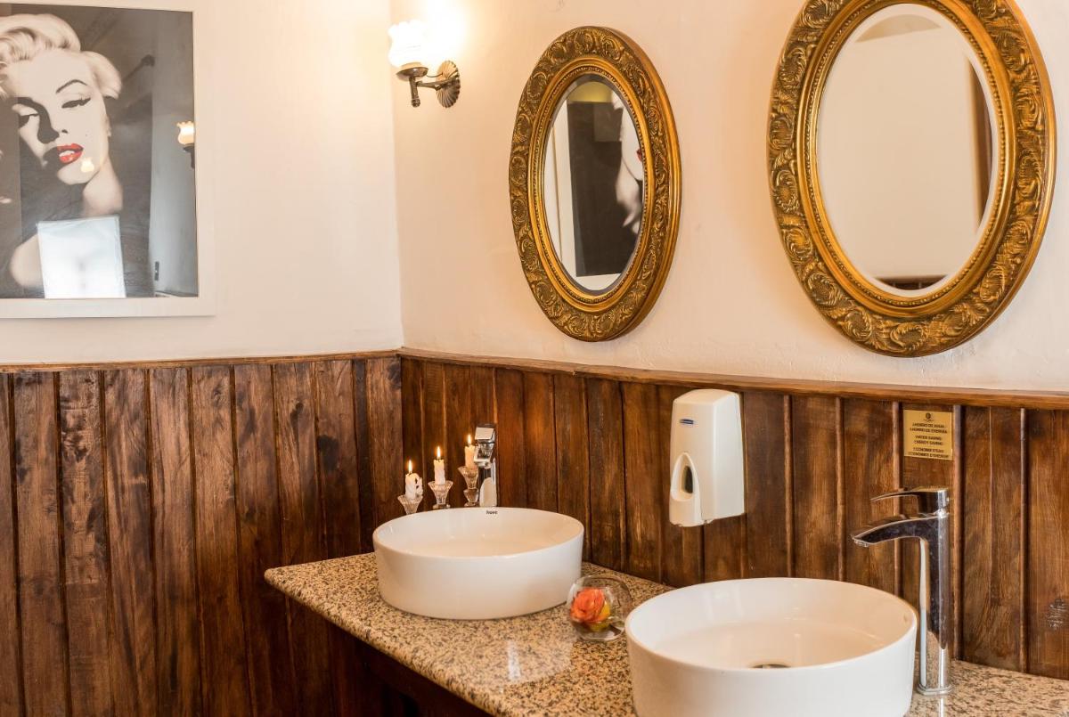 Hotel Inca Real - Housity