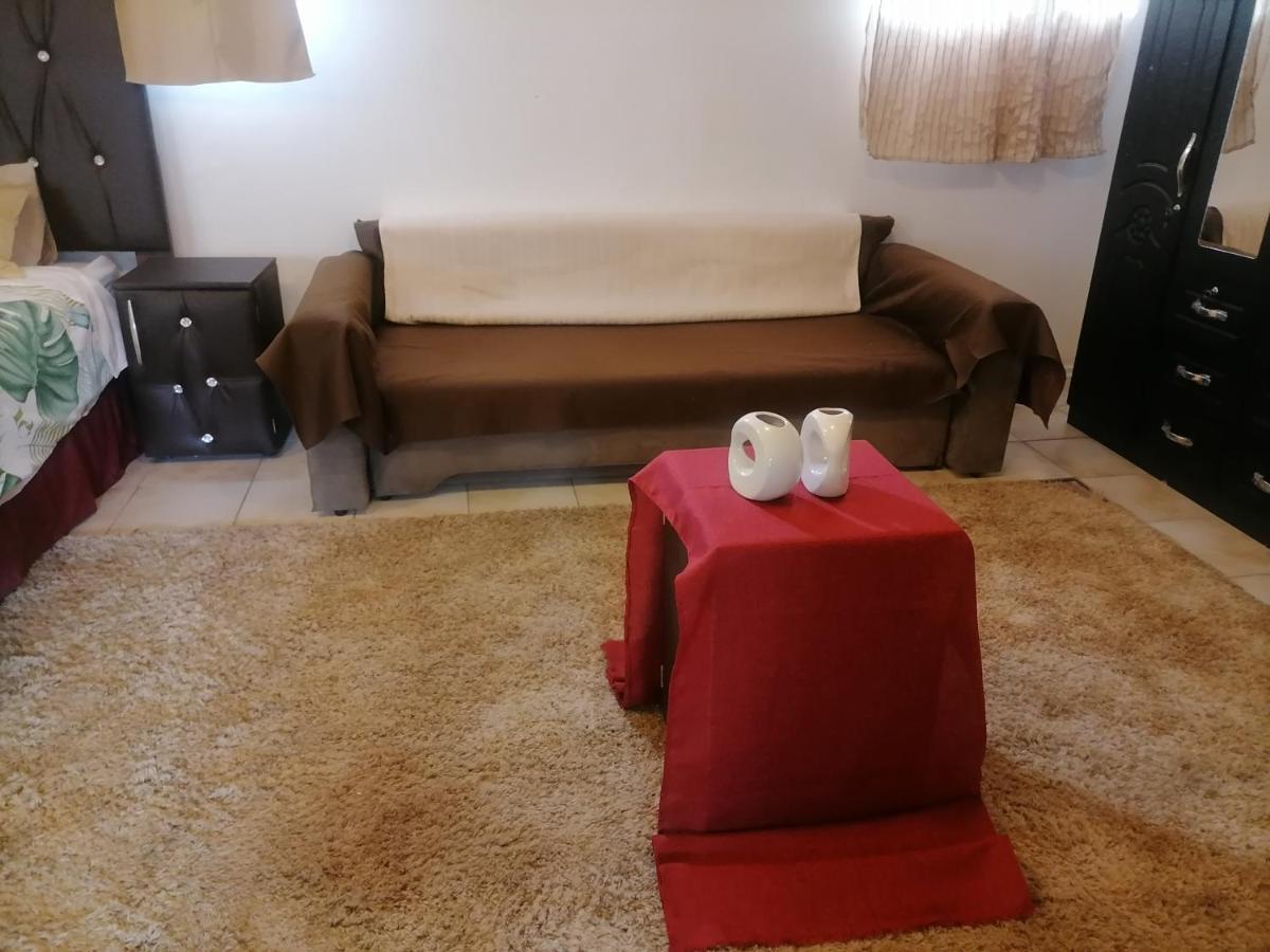 Friends Place - Housity