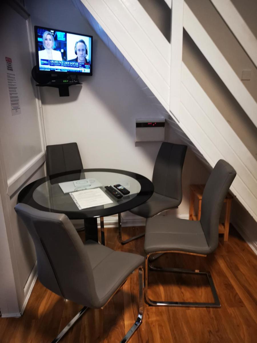 KNUTSFORD House Holidays - Hizvo