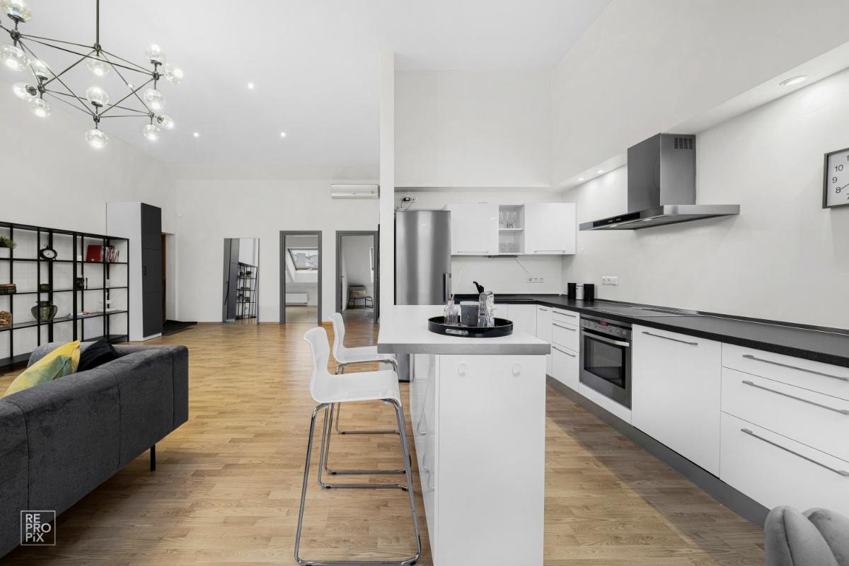 Kaunas Old Town apartment with underground parking - Housity