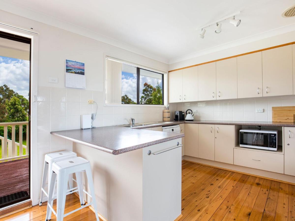 Sunsets Pet Friendly 10 Mins Walk to Beach - Housity