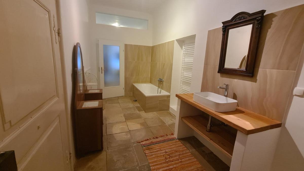 Pfarrschlössl Sallapulka - Housity