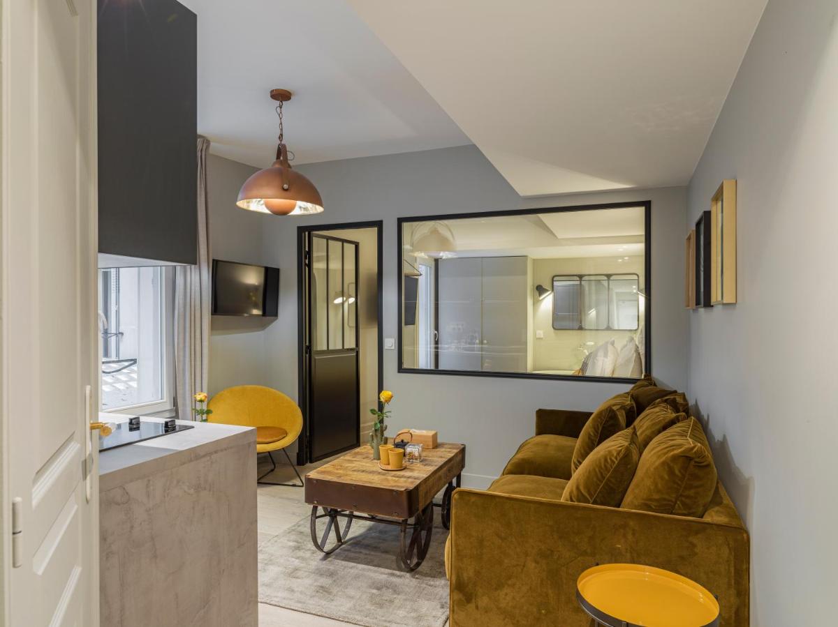 Fabulous Grey - Housity