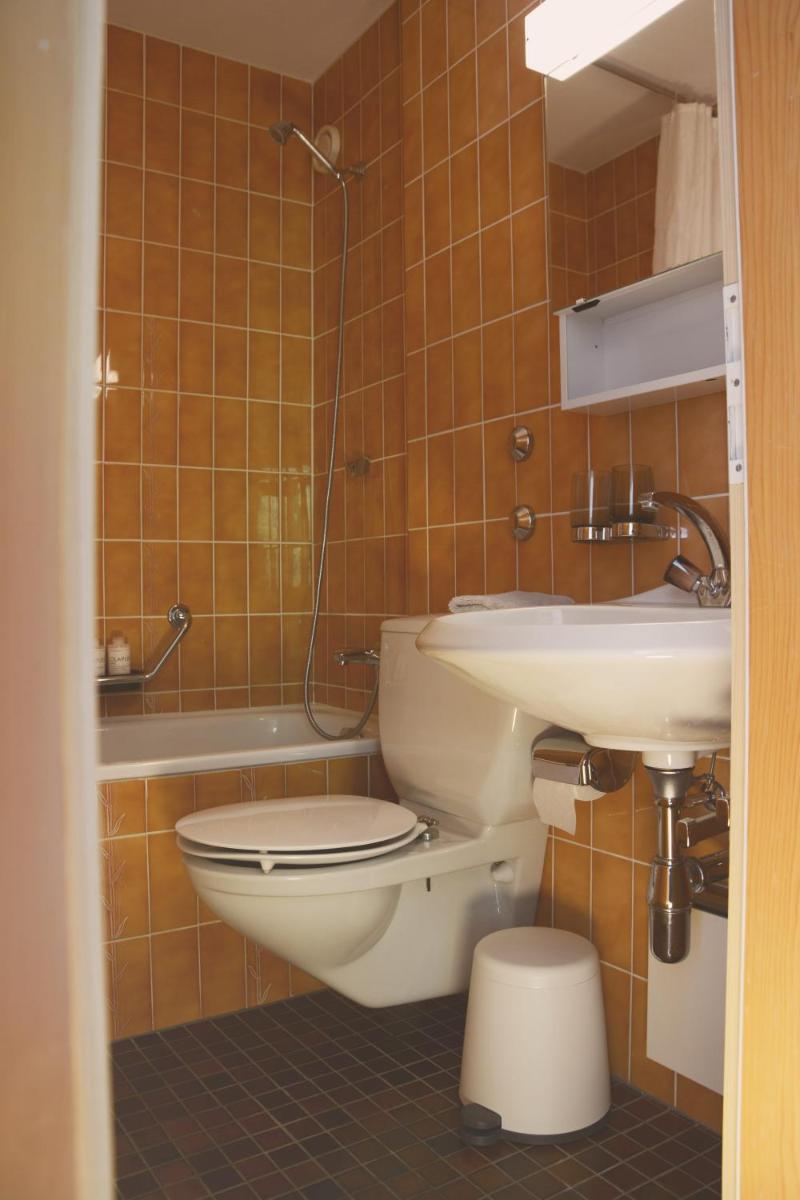 Roc d'Orsay F72 - Housity