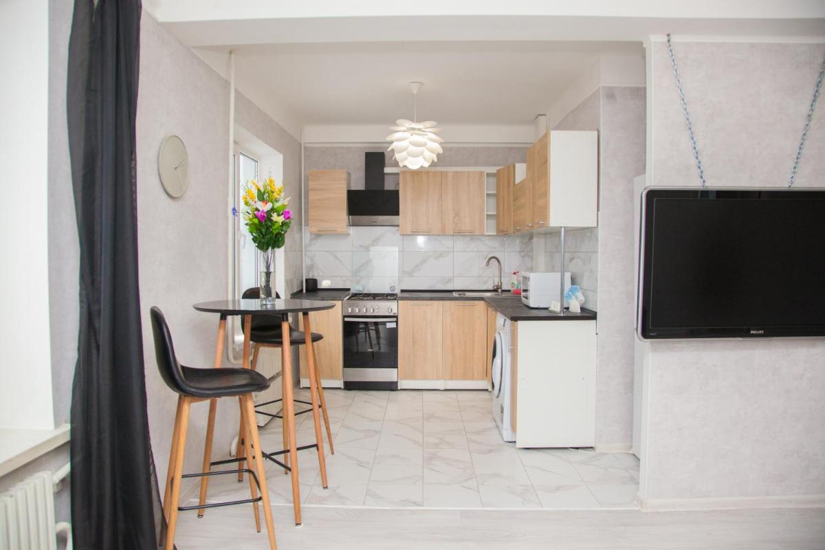 2 Rooms Luxury Apartment on Shkilna 34 Street - Housity