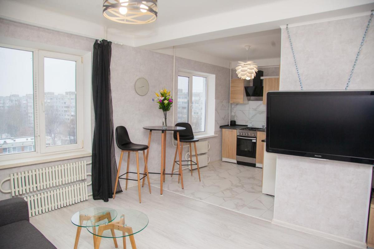 2 Rooms Luxury Apartment on Shkilna 34 Street - Housity