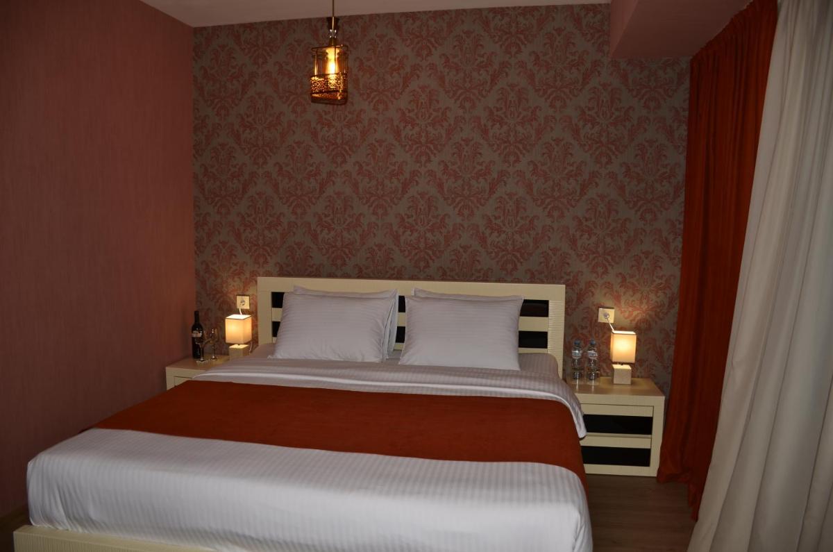 Vere Corner Hotel - Housity