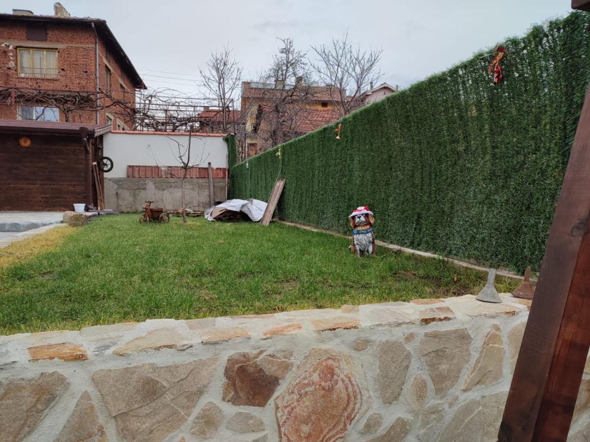 Stai za gosti rila - Housity