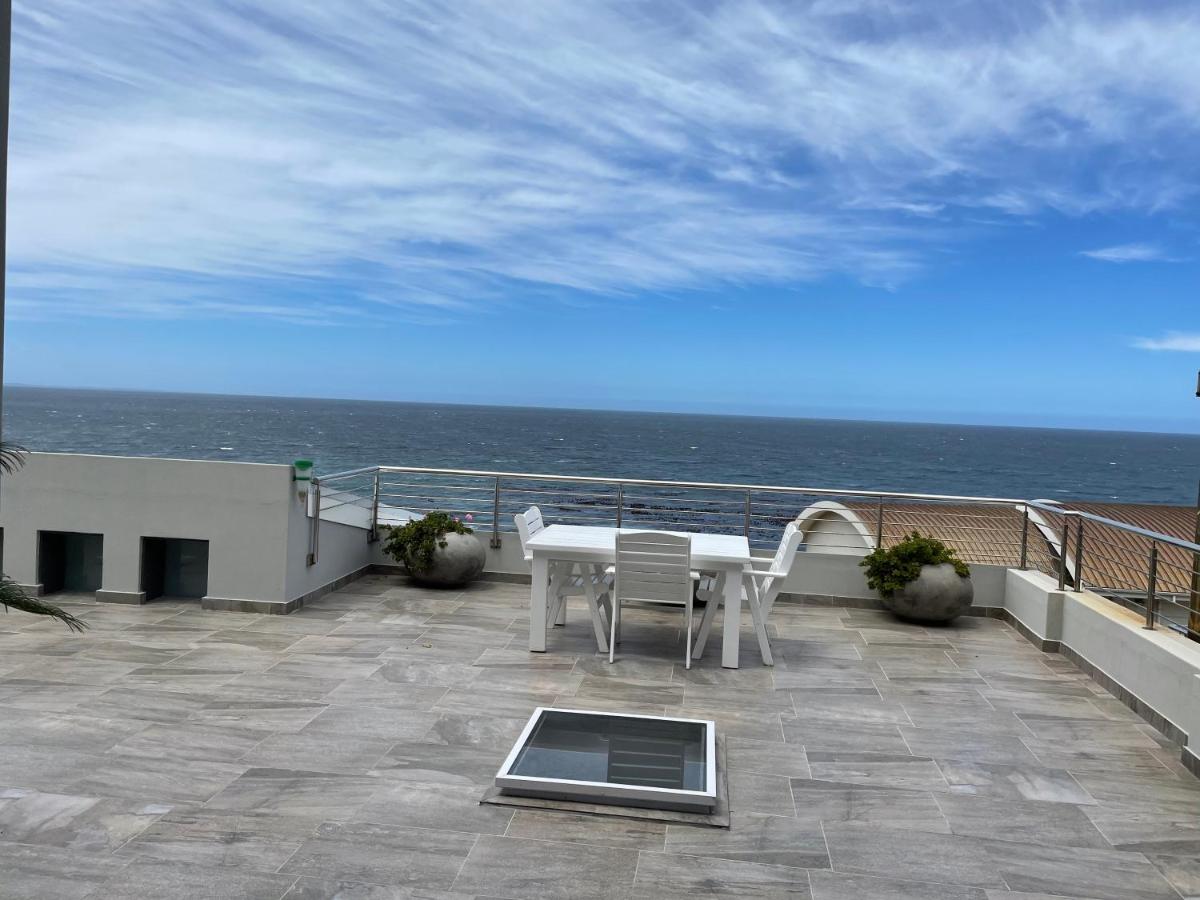 Vermont Hermanus - views, sunny, right on the sea - Housity