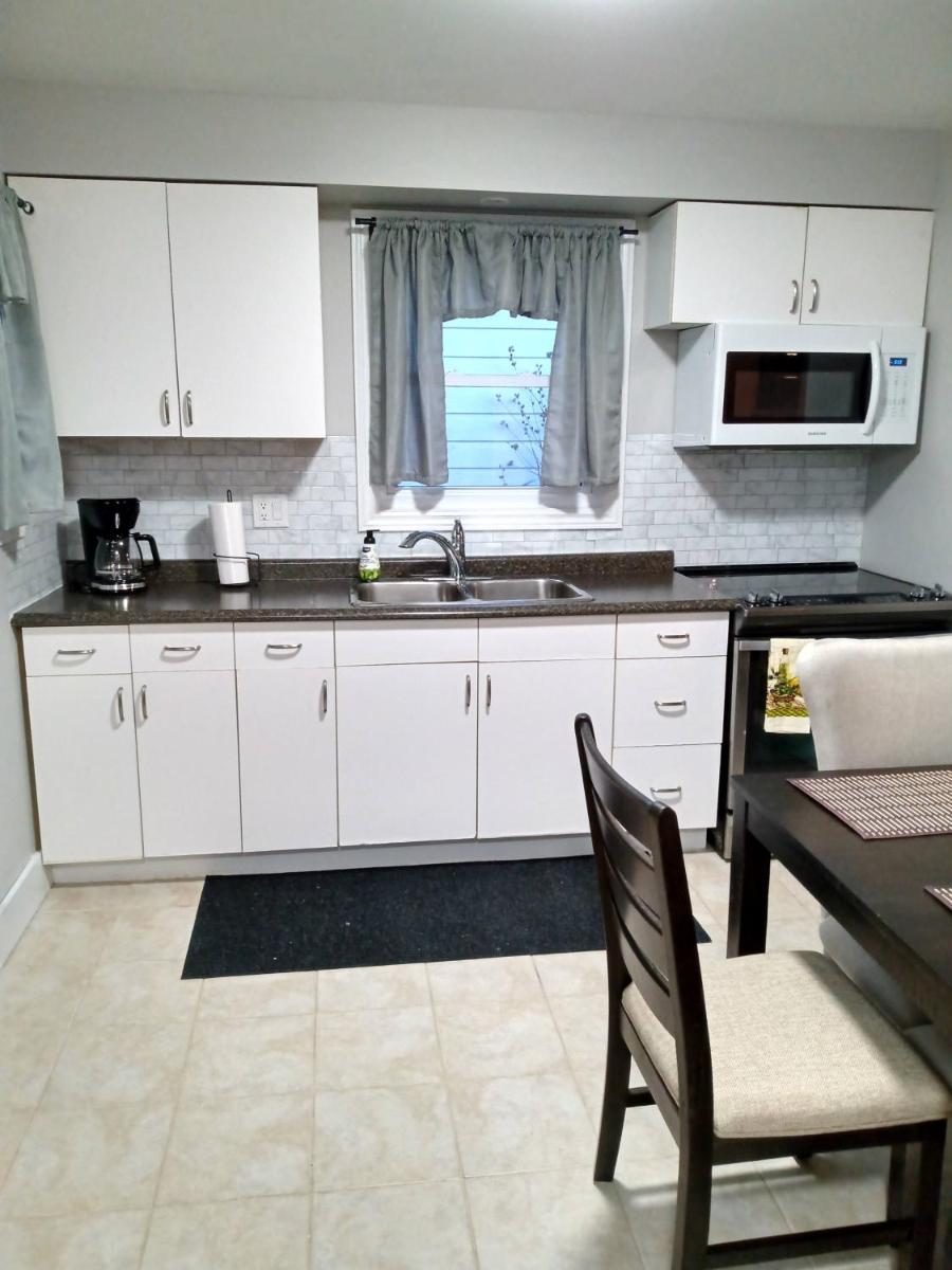 Toronto Furnished Living- Niagara Falls - Housity