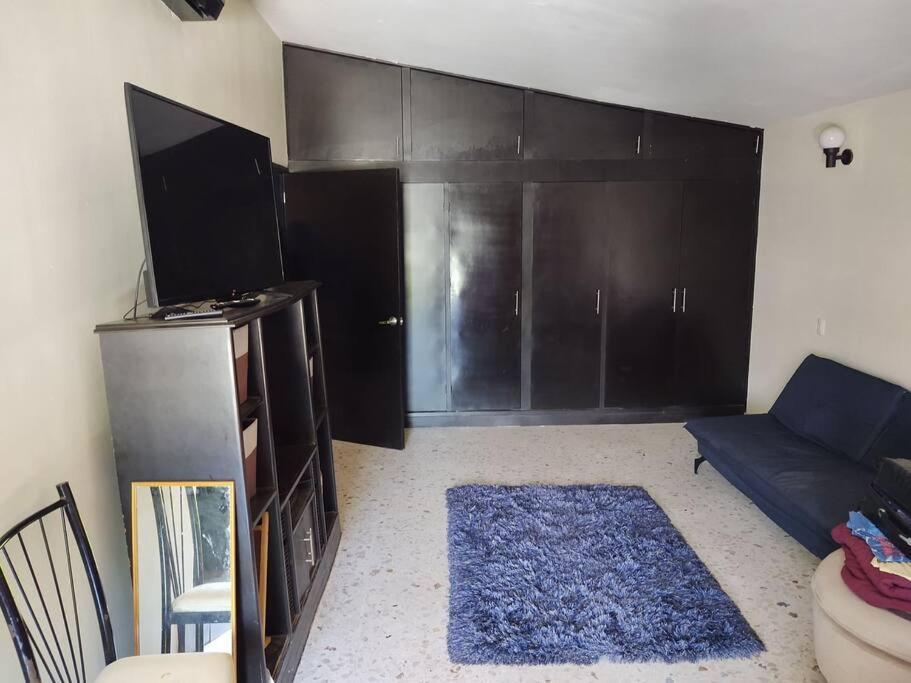 Casa grande, centrica y muy espaciosa!!! - Housity