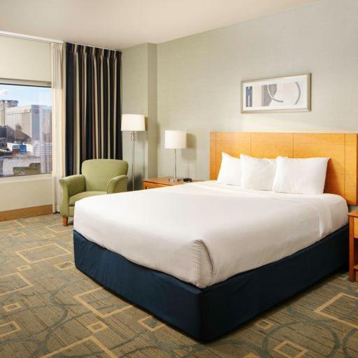 The Platinum Hotel - Housity