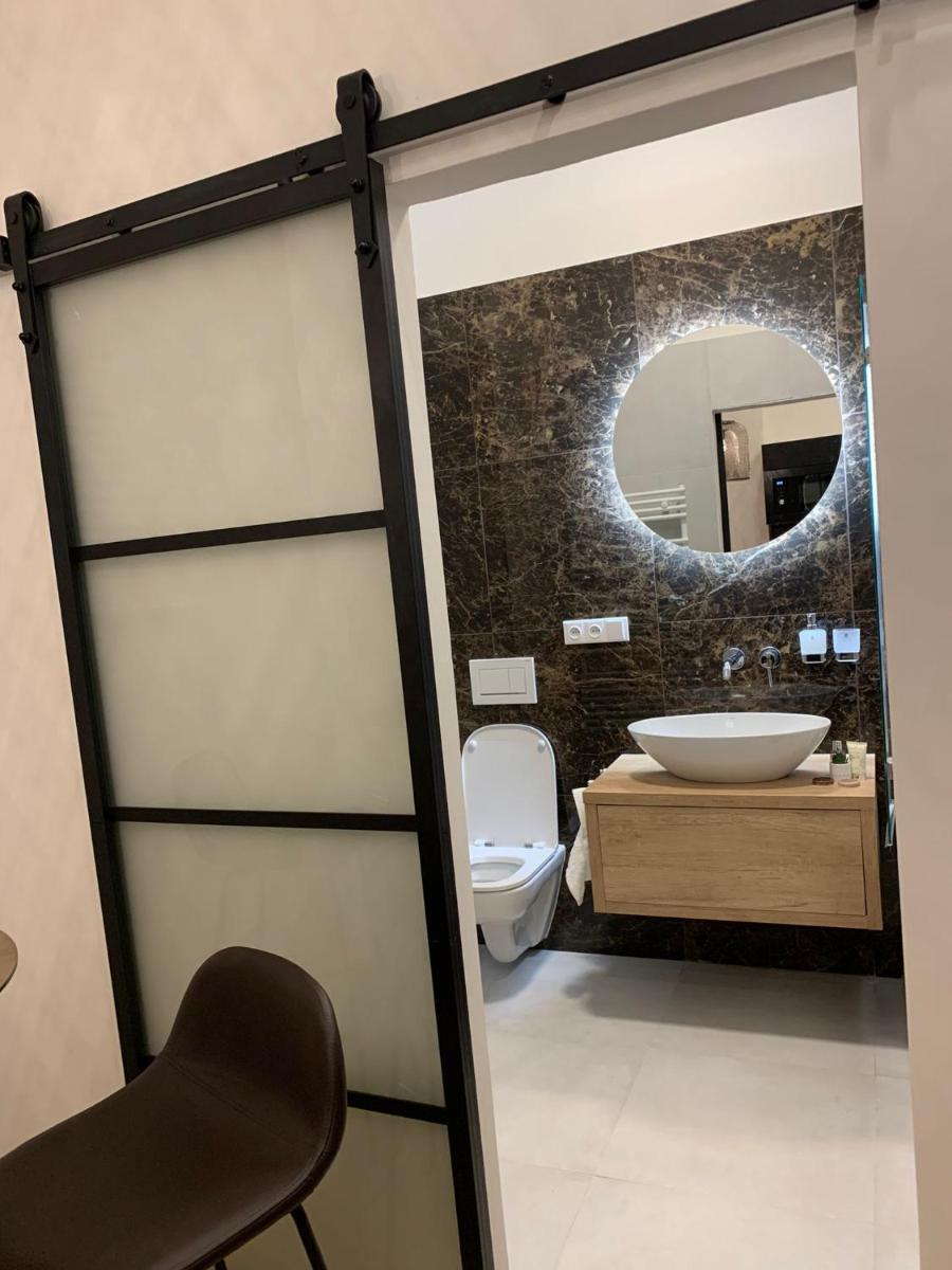 Bella Vista Collonade - Housity