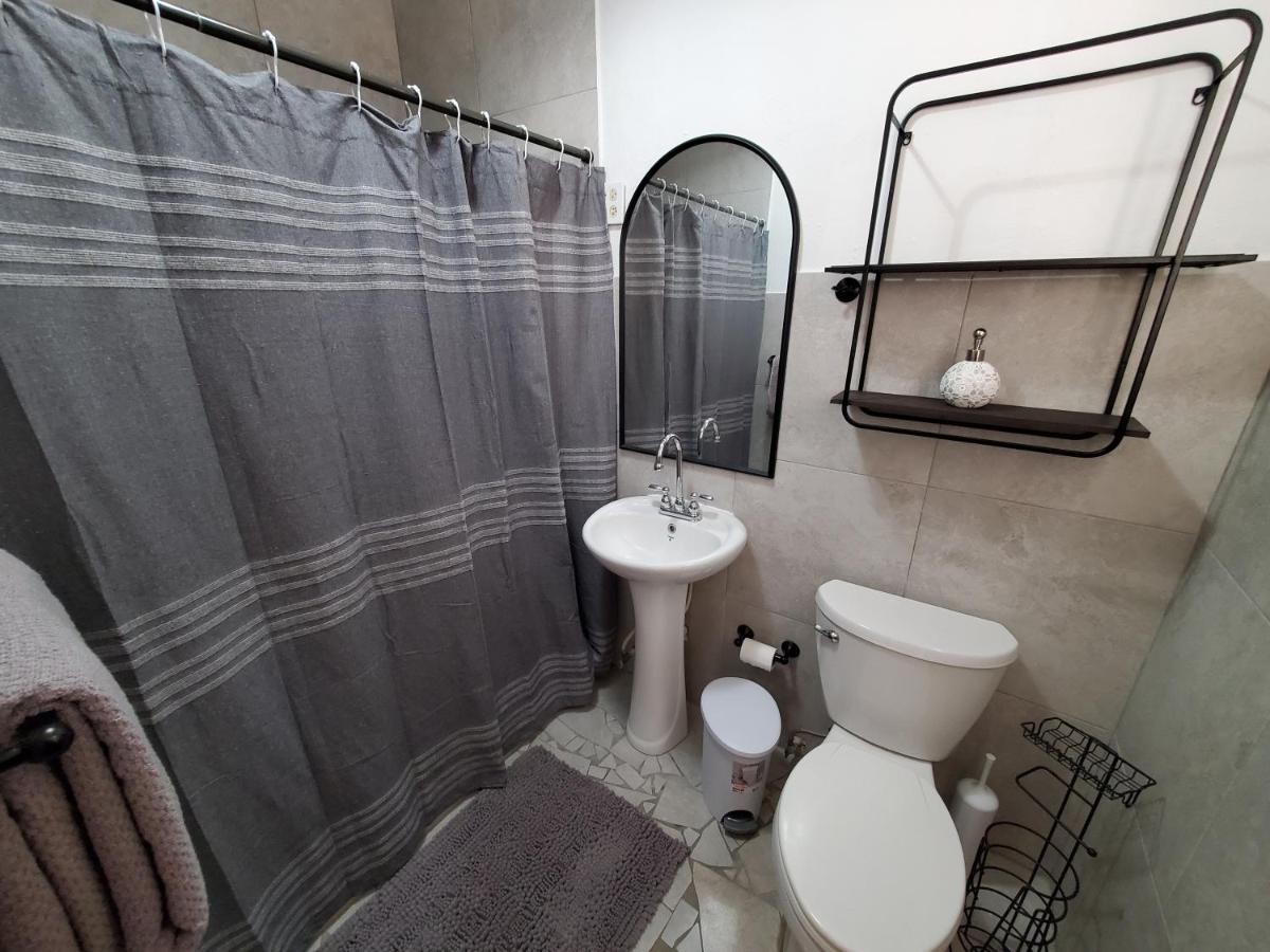 Aguadilla Surfers Lair apt with AC Wifi 8 minute walk to Crashboat beach - Hizvo