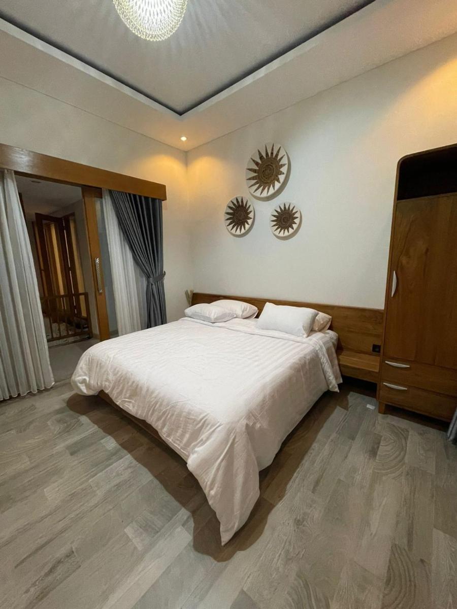 Marades Tropical Villa - Housity