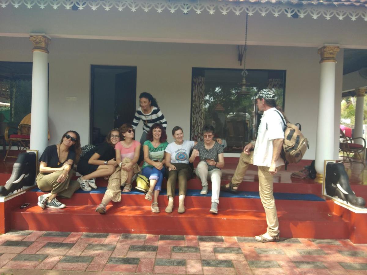 Marari Binoy villa - Housity