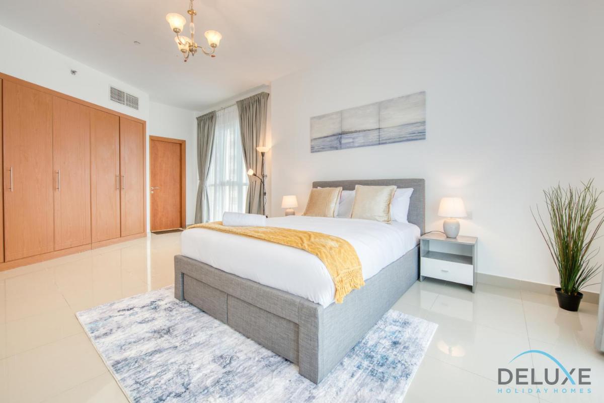 Calm 1BR at Lakeside Tower A Production City by Deluxe Holiday Homes - Housity