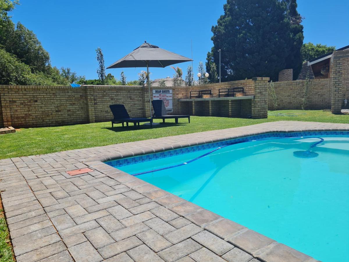 Vaal De Vue - Formanstreet 68 - Self Catering Apartment - Housity