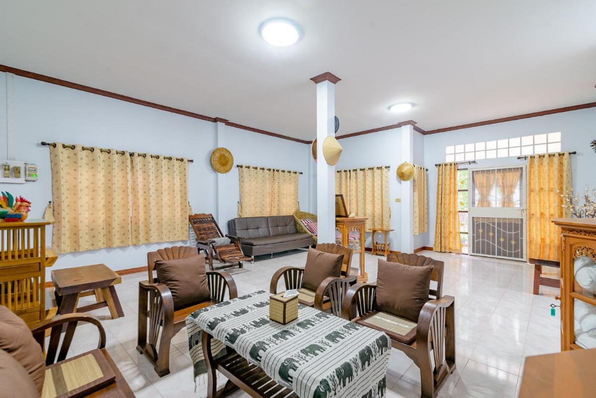 Bangsaphan Paradise Green House - Housity
