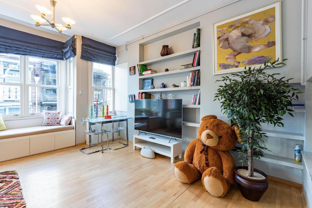Lovely Modern Historical Mansion Near Bosphorus in Arnavutkoy - Housity