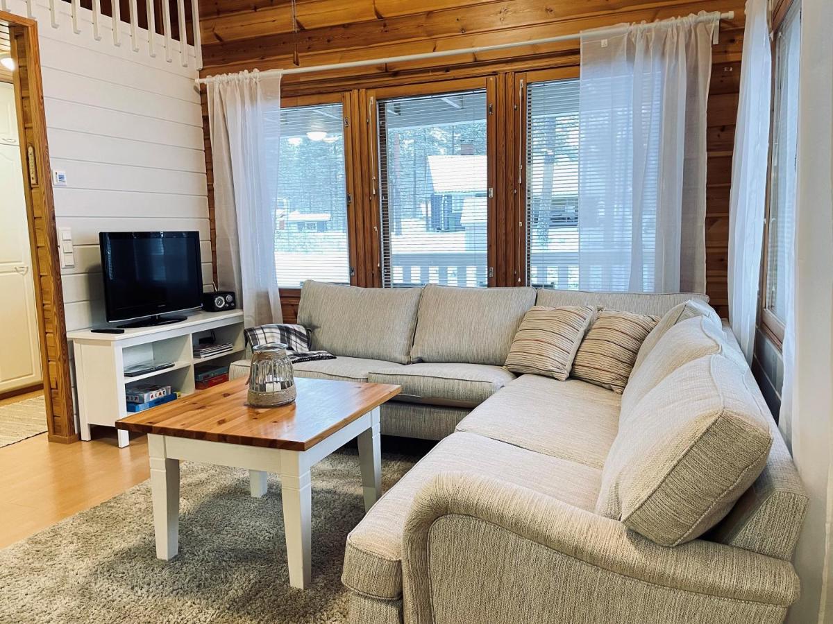 Lomasärkkä1 - Housity