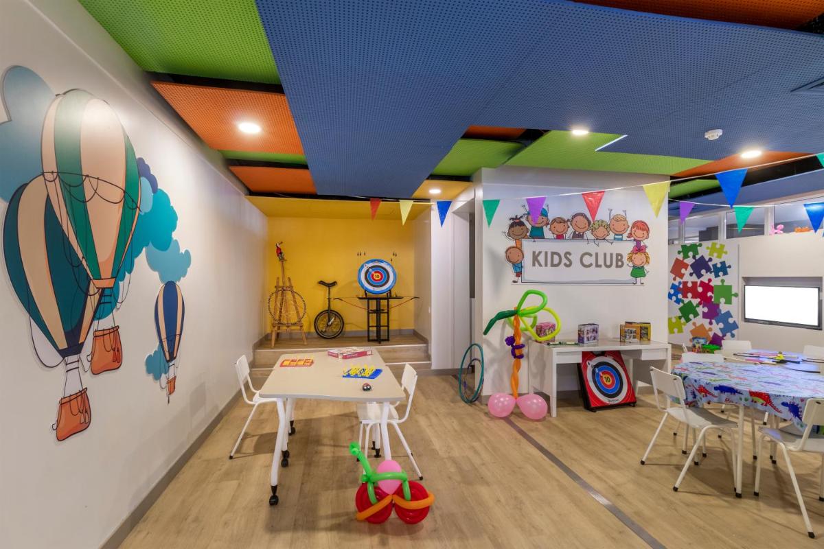 O clube infantil de Enotel Lido - All Inclusive