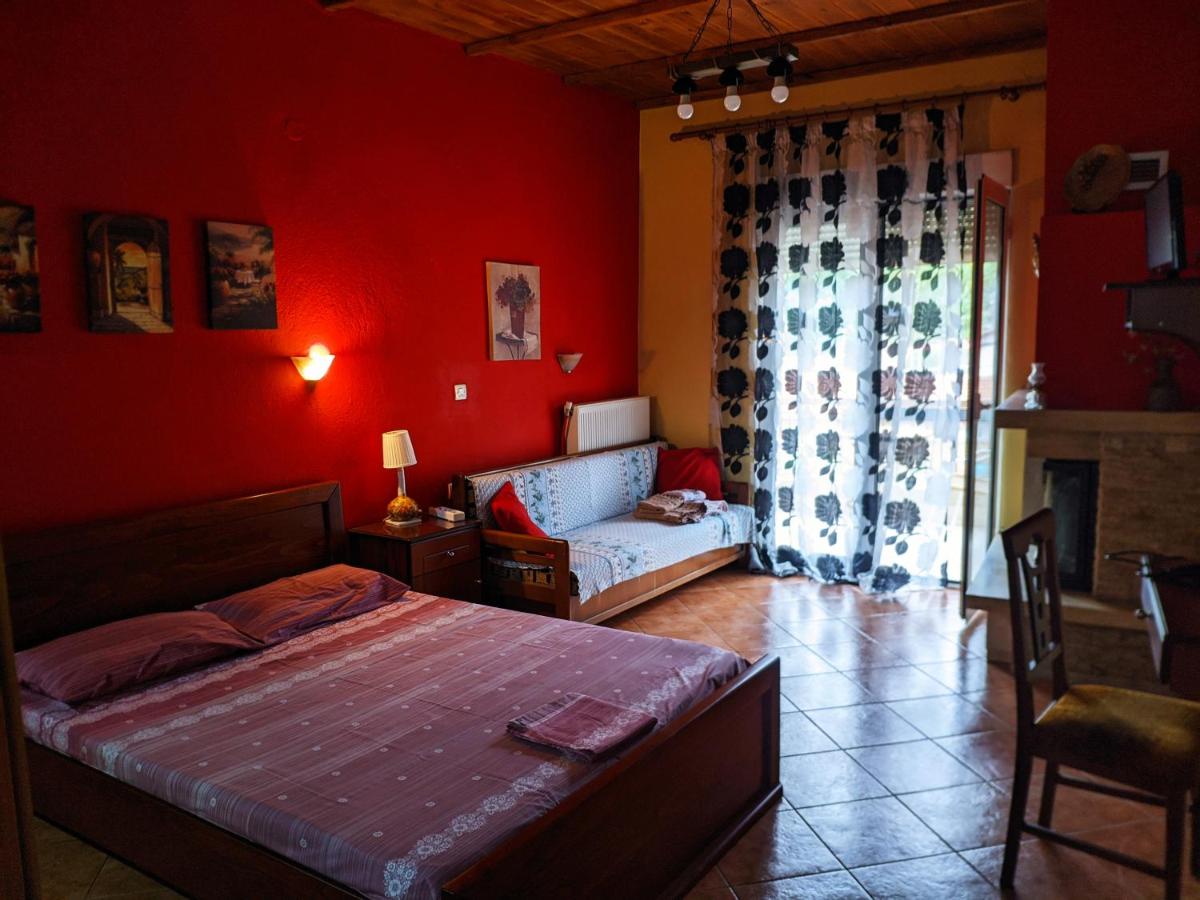 Alexandros Guesthouse - Housity