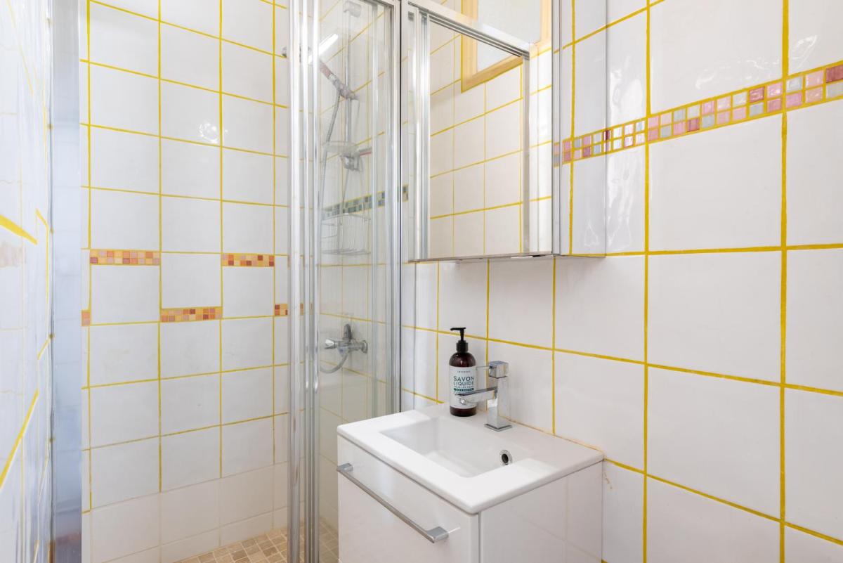 Aviso - appartement magnifique vue mer - plage à 50 m - Housity
