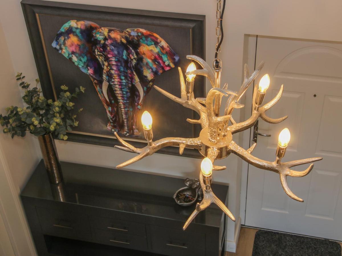 Prestbury House - Housity